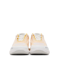 Chaussures de sport beiges Athletics Footwear