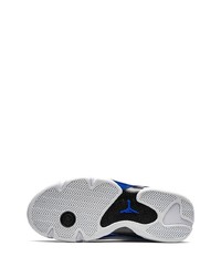 Chaussures de sport blanc et bleu marine Jordan