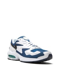 Chaussures de sport blanc et bleu marine Nike