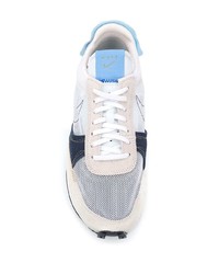 Chaussures de sport blanc et bleu marine Nike