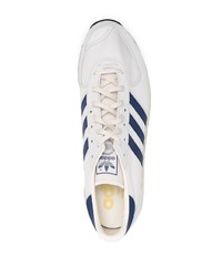 Chaussures de sport blanc et bleu marine adidas