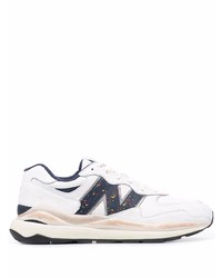 Chaussures de sport blanc et bleu marine New Balance