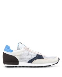 Chaussures de sport blanc et bleu marine Nike