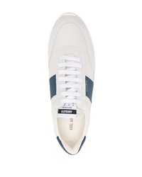 Chaussures de sport blanc et bleu marine Axel Arigato