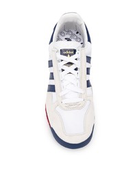 Chaussures de sport blanc et bleu marine adidas