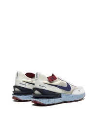 Chaussures de sport blanc et bleu marine Nike