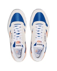 Chaussures de sport blanc et bleu marine Reebok