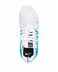 Chaussures de sport blanc et bleu Nike