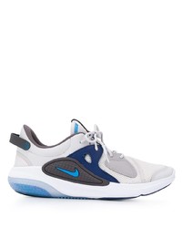 Chaussures de sport blanc et bleu Nike