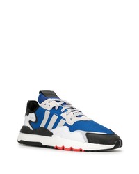 Chaussures de sport blanc et bleu adidas