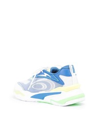 Chaussures de sport blanc et bleu Puma