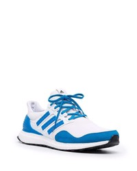 Chaussures de sport blanc et bleu adidas