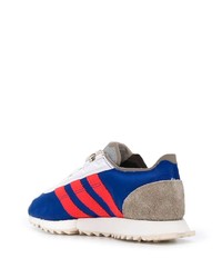 Chaussures de sport blanc et rouge et bleu marine adidas