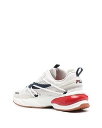 Chaussures de sport blanc et rouge et bleu marine Fila