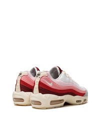 Chaussures de sport blanc et rouge Nike