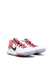 Chaussures de sport blanc et rouge Nike