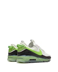Chaussures de sport blanc et vert Nike