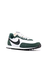 Chaussures de sport blanc et vert Nike