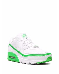 Chaussures de sport blanc et vert Nike