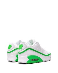 Chaussures de sport blanc et vert Nike