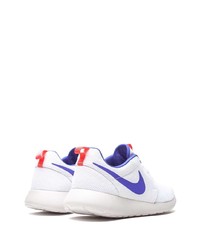 Chaussures de sport blanc et violet Nike