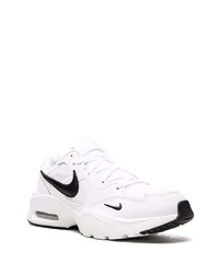 Chaussures de sport blanches et noires Nike