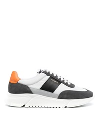 Chaussures de sport blanches et noires Axel Arigato