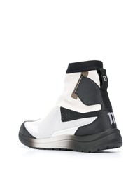 Chaussures de sport blanches et noires 11 By Boris Bidjan Saberi