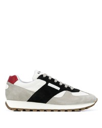 Chaussures de sport blanches et noires Church's