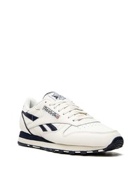 Chaussures de sport blanches et noires Reebok