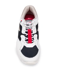 Chaussures de sport blanches et noires Fila