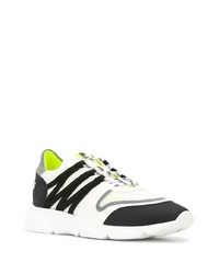 Chaussures de sport blanches et noires Hydrogen