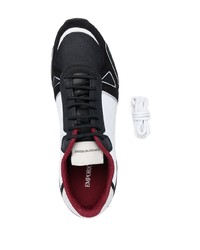 Chaussures de sport blanches et noires Emporio Armani