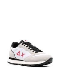 Chaussures de sport blanches et noires Sun 68