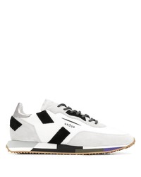 Chaussures de sport blanches et noires Ghoud