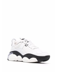 Chaussures de sport blanches et noires Moschino