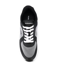 Chaussures de sport blanches et noires Calvin Klein