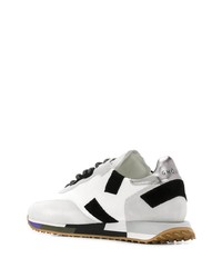 Chaussures de sport blanches et noires Ghoud