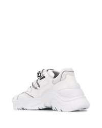 Chaussures de sport blanches et noires N°21