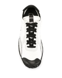 Chaussures de sport blanches et noires N°21