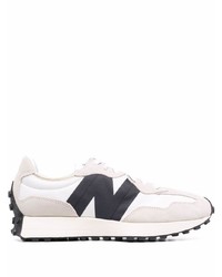 Chaussures de sport blanches et noires New Balance