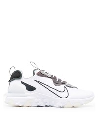 Chaussures de sport blanches et noires Nike