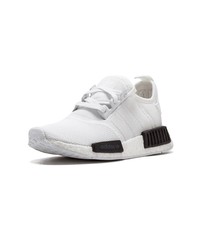 Chaussures de sport blanches et noires adidas