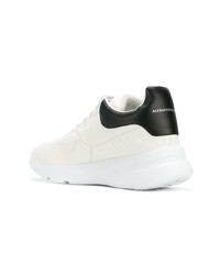 Chaussures de sport blanches et noires Alexander McQueen