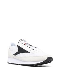 Chaussures de sport blanches et noires Reebok