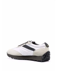 Chaussures de sport blanches et noires Doucal's