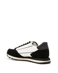 Chaussures de sport blanches et noires Armani Exchange