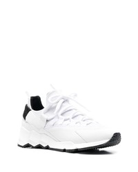 Chaussures de sport blanches et noires Pierre Hardy