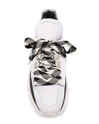 Chaussures de sport blanches et noires dorothee schumacher
