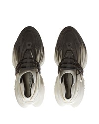 Chaussures de sport blanches et noires Balmain